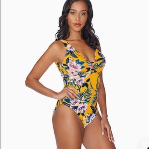 Floral O-Ring Swimsuit
